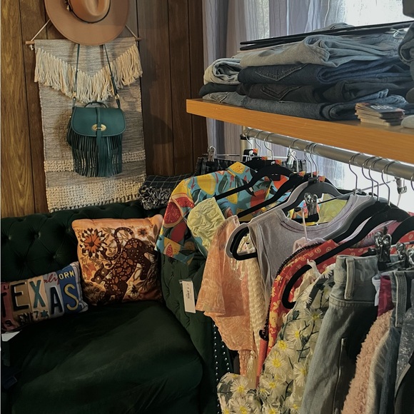 NEXT LIVE POSH SHOW ✨✨✨✨ - Picture 1 of 3